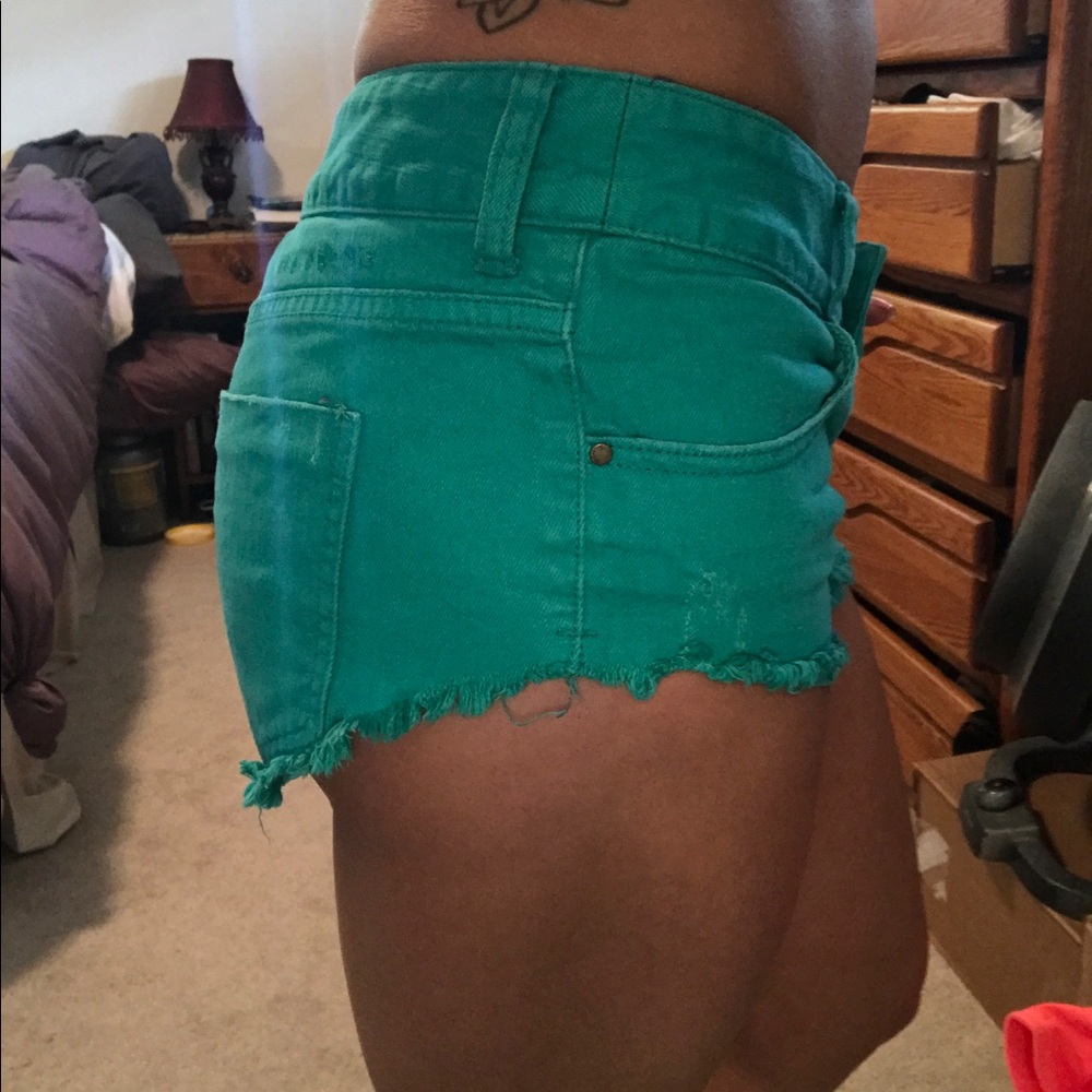 Billabong  teal shorts